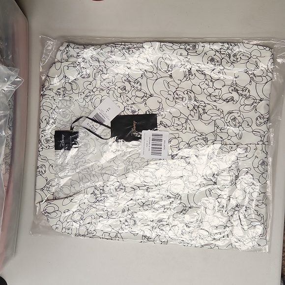 ❤️NWT VINTAGE TORRIID TOP MINNIE MICKEY MOUSE CHALLIS DISNEY SLEEVELESS BLOUSE - Picture 15 of 16